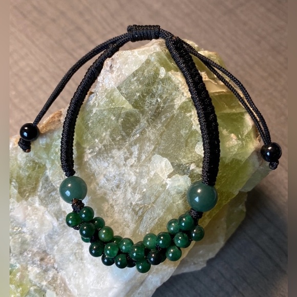 Earth Art hand crafted artisan Jewelry - Beaded Natural Jade Gemstone Bracelet with Adjustable Cord